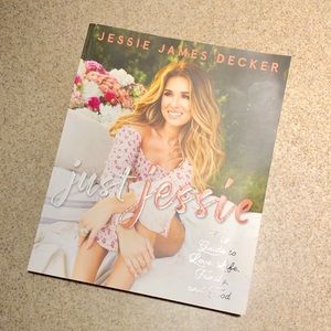 Just Jessie -Jessie James Decker’s book